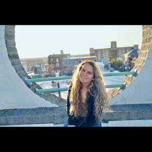 Meet your Posher, Kaitlyn